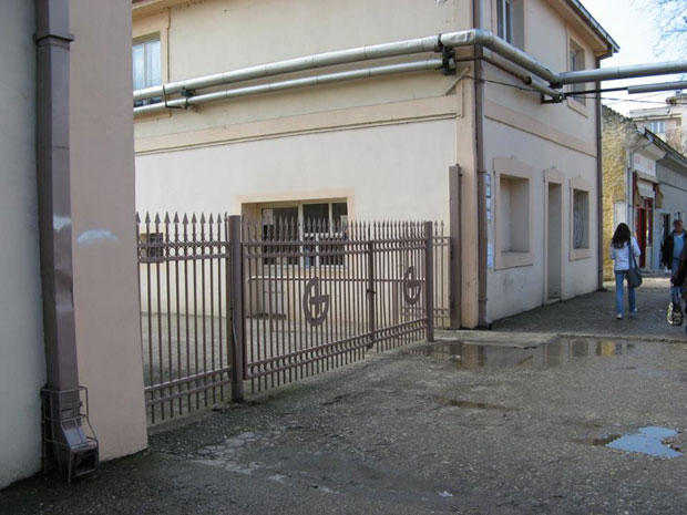 Штрајком траже заостале плате